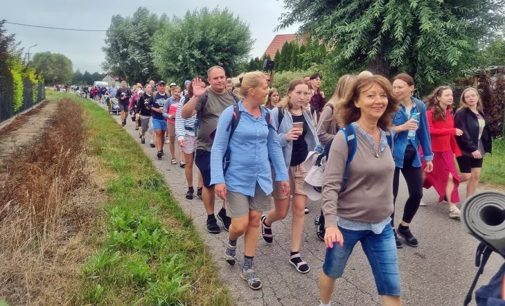 świderska pielgrzymka otwock,piesza pielgrzymka do częstochowy,świderska pielgrzymka msg otwock,świderska pielgrzymka,pielgrzymka otwock częstochowa,Sanktuarium Świętej Teresy od Dzieciątka Jezus w Otwocku Świdrze