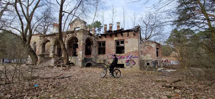 grupa arche,dwór bojarów otwock,dawne sanatorium otwock,rewitalizacja otwock,zabytek otwock,rewitalizacja dworu otwock