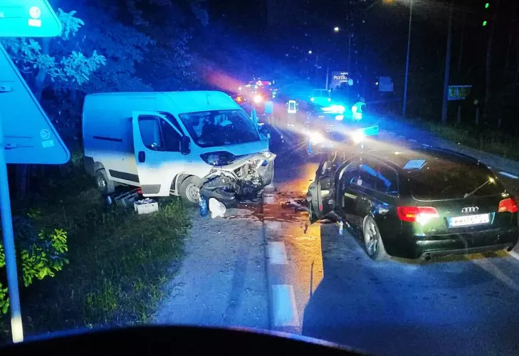wypadek trasa 801,wypadek nadwiślanka,wypadek nadwiślanka józefów,wypadek józefów,czołowe zderzenie józefów,tragedia józefów