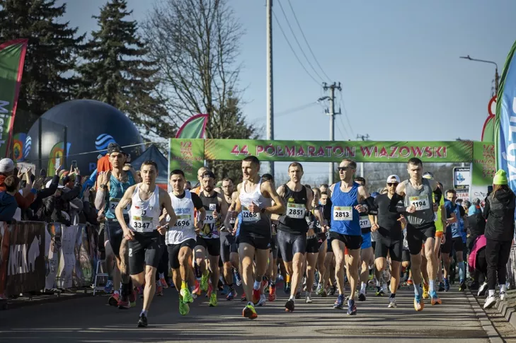 półmaraton wiązowski,sport,wiązowna,45 półmaraton wiązowski,bieg