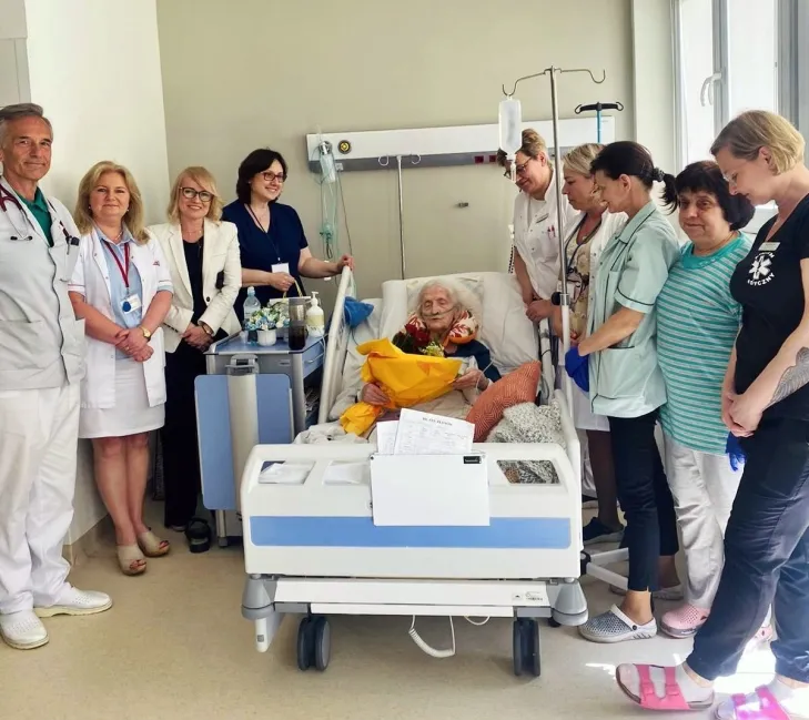 jubileusz szpital,setne urodziny otwock,setne urodziny mieszkanki otwock,jubileusz pani ireny,szpital powiatowy otwock,centrum powiatowe zdrowia otwock