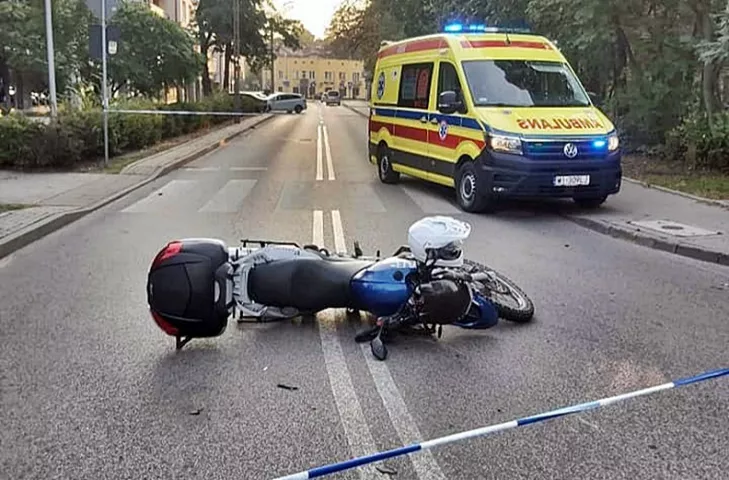 wypadek otwock,wypadek samorządowa otwock,wypadek motocyklisty,straż pożarna otwock,wypadek samochodu i motocykla,motocykl otwock