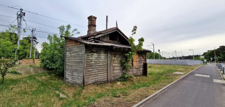 zabytkowy obiekt otwock,zabytek otwock,dróżniczówka otwock,domek dróżnika otwock,otwock zabytki