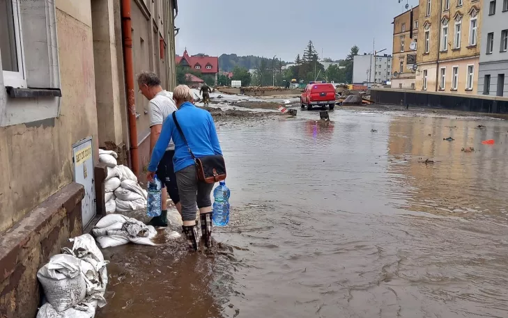 powódź zbiórka otwock,zbiórka dla powodzian otwock,zbiórka dla powodzian,zbiórka darów dla powodzian,powódź,pomoc dla powodzian,powódź 2024