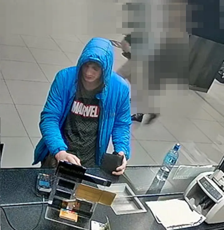 kradzież otwock,włamanie otwock,kradzież samochodu otwock,poszukiwany sprawca otwock,włamanie do samochodu