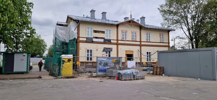 dworzec celestynów,przebudowa dworca celestynów,pkp celestynów,rewitalizacja zabytkowego dworca celestynów,rewitalizacja zabytkowego dworca