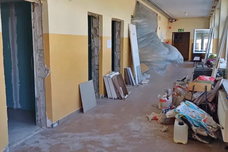 remont szkoły osieck,szkoła podstawowa osieck,kontrowersje osieck,problemy remont szkoła osieck,szkoła osieck