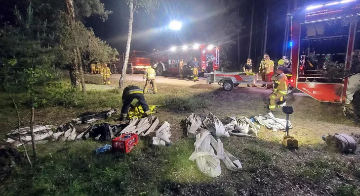 pożar lasu torfy,pożar lasu otwock,las karczew,pożar lasu karczew,straż pożarna otwock,ogromny pożar lasu karczew