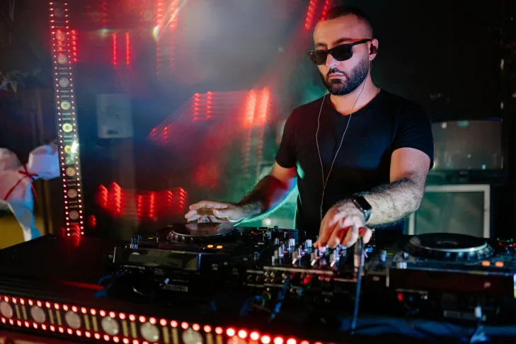 Warszawa,dj,kurs,kursy dj,praktyka DJ,jak zostać DJ