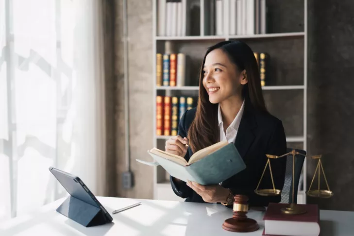 Warszawa,uczelnia,wybór uczelni prawniczej,uczelnia prawnicza,studia,studia prawnicze,prawo i administracja